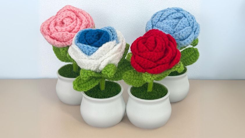 Flores de crochet en maceta