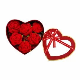 Caja de regalo con forma de corazón rojo y 6 rosas rojas tejidas a crochet | Tamaño grande