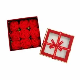 Caja de regalo con 9 rosas rojas tejidas a crochet en forma de cuadrado | Tamaño grande