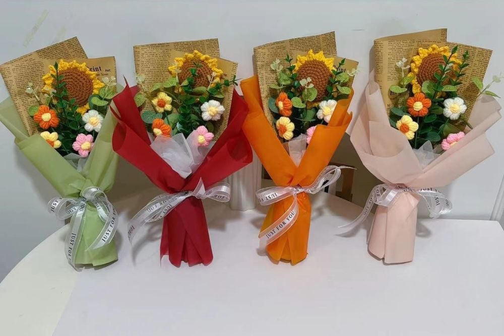 selling crochet flower bouquets wholesale