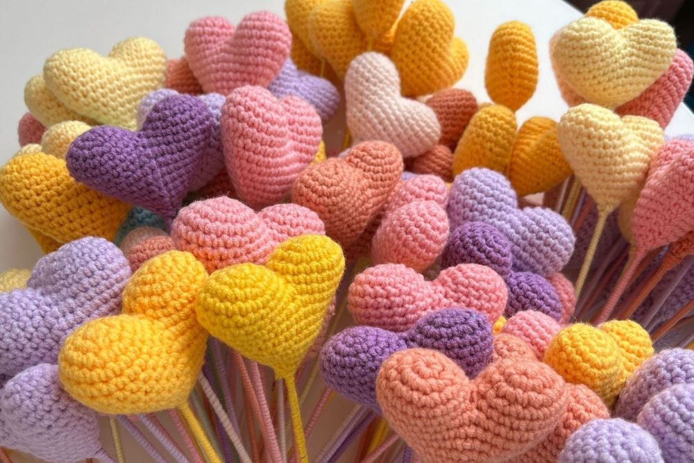 crochet heart flowers