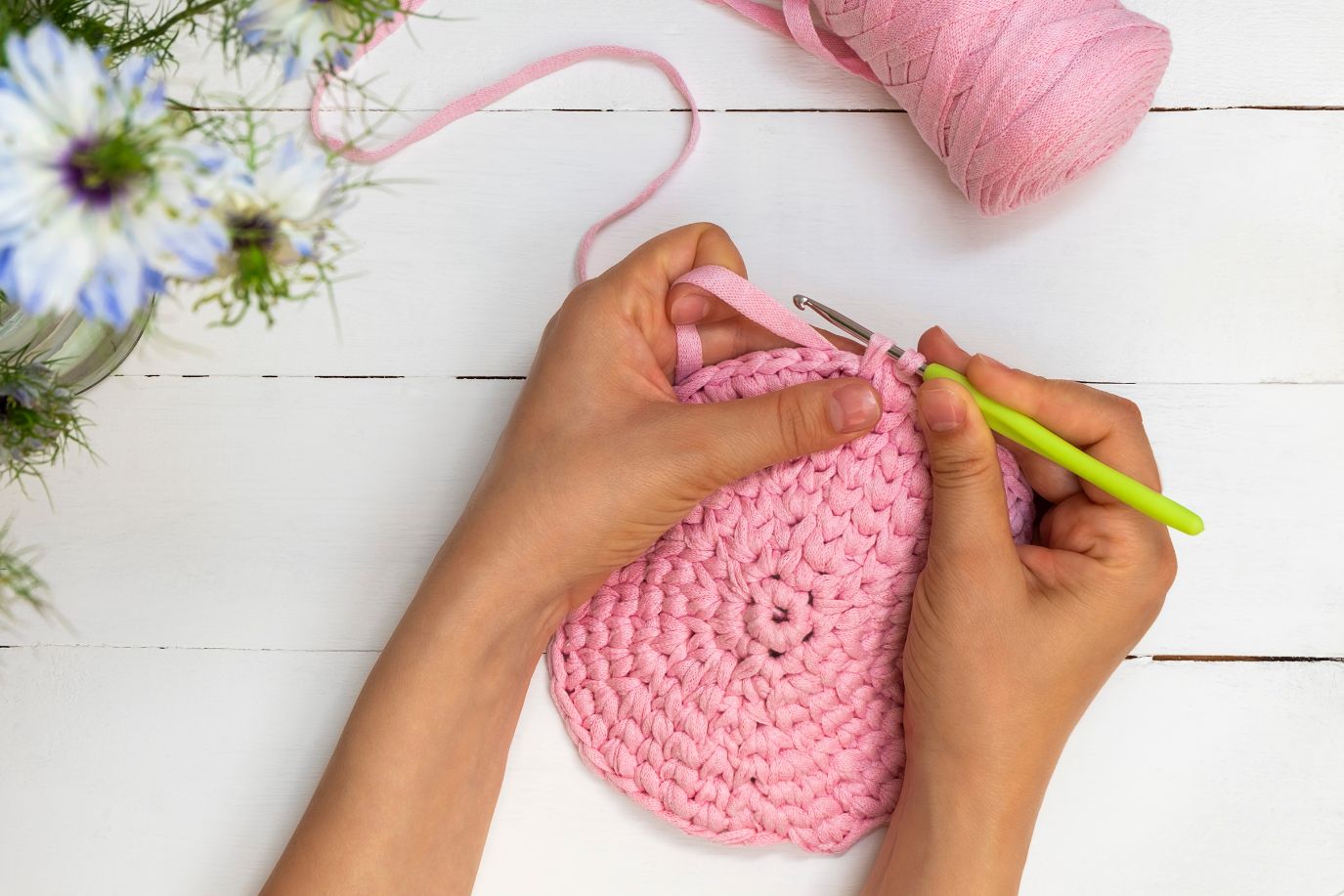 how to make big crochet flowers