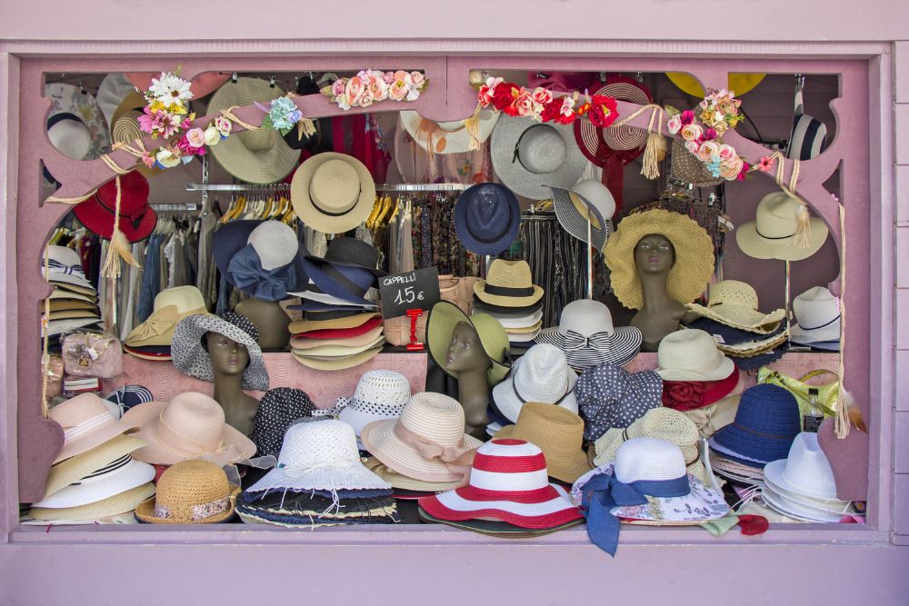 displaying summer hats in the showroom